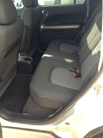 2007 Chevrolet HHR 4dr Sdn I4 CVT 2.5 Sedan