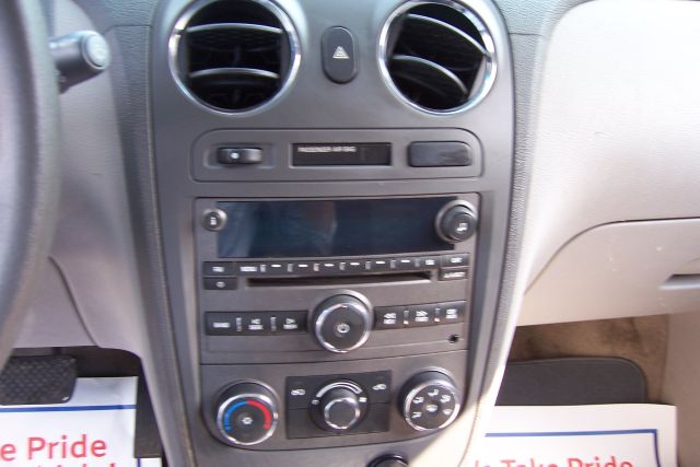 2007 Chevrolet HHR 4dr Sdn I4 CVT 2.5 Sedan