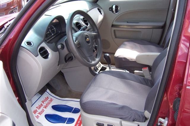 2007 Chevrolet HHR 4dr Sdn I4 CVT 2.5 Sedan