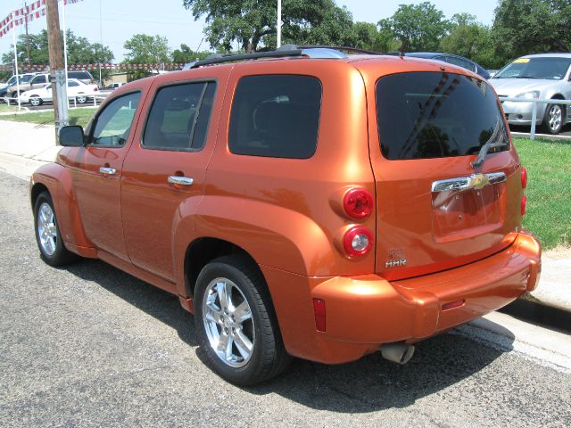 2008 Chevrolet HHR 4dr Sdn I4 CVT 2.5 Sedan