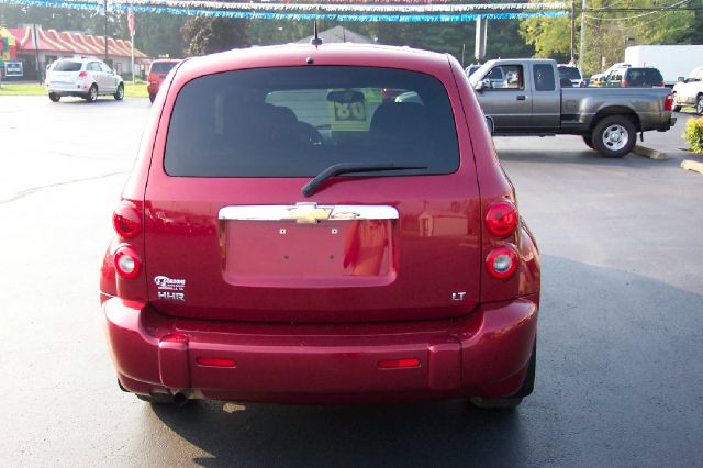 2008 Chevrolet HHR 4dr Sdn I4 CVT 2.5 Sedan