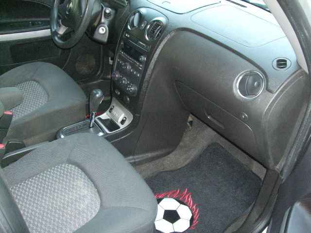 2008 Chevrolet HHR 2 Dr STD Hatchback