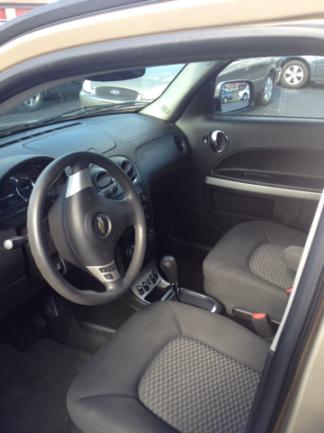 2008 Chevrolet HHR 4dr Sdn I4 CVT 2.5 Sedan