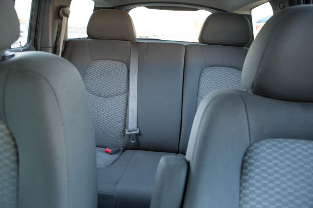 2008 Chevrolet HHR 4dr Sdn I4 CVT 2.5 Sedan
