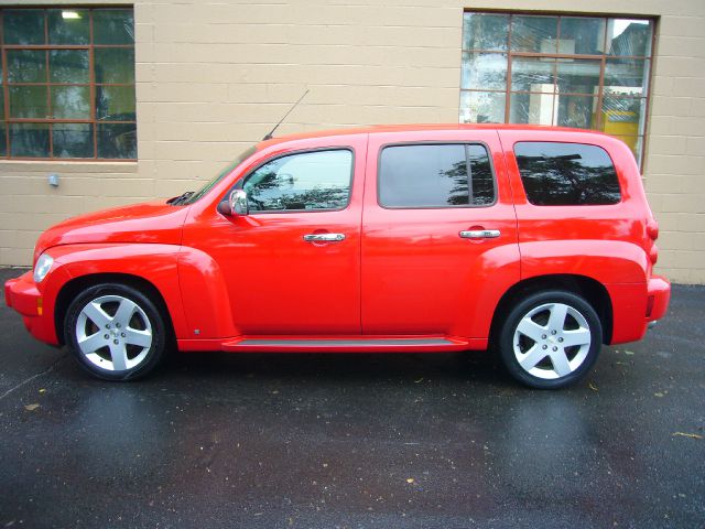 2008 Chevrolet HHR 4dr Sdn I4 CVT 2.5 Sedan