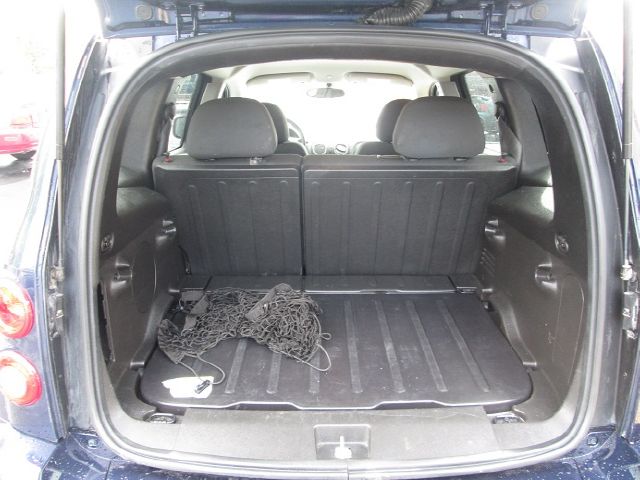 2008 Chevrolet HHR 4dr Sdn I4 CVT 2.5 Sedan