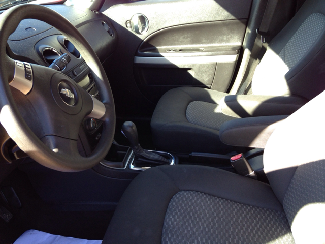2009 Chevrolet HHR 4dr Sdn I4 CVT 2.5 Sedan