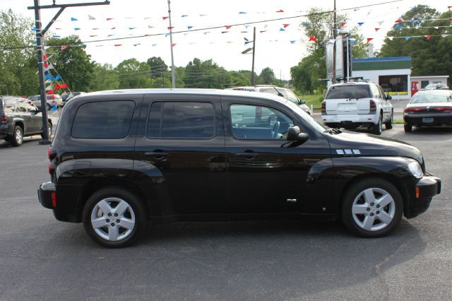 2009 Chevrolet HHR 4dr Sdn I4 CVT 2.5 Sedan