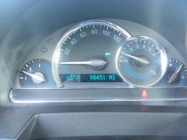 2009 Chevrolet HHR 2 Dr STD Hatchback