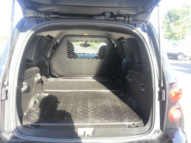 2009 Chevrolet HHR 2 Dr STD Hatchback