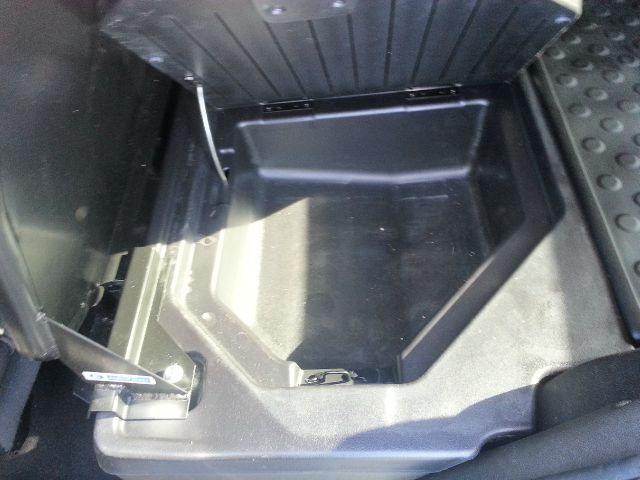 2009 Chevrolet HHR 2 Dr STD Hatchback