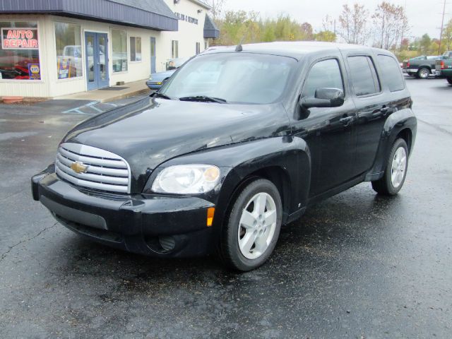 2009 Chevrolet HHR 4dr Sdn I4 CVT 2.5 Sedan