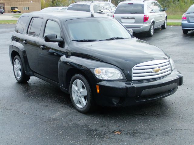 2009 Chevrolet HHR 4dr Sdn I4 CVT 2.5 Sedan