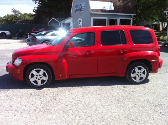 2009 Chevrolet HHR 4dr Sdn I4 CVT 2.5 Sedan