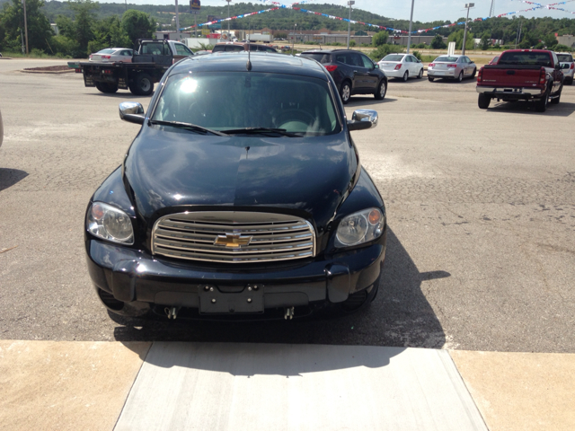 2009 Chevrolet HHR 4dr Sdn I4 CVT 2.5 Sedan