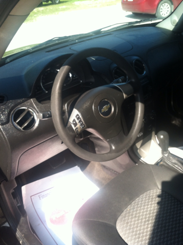 2009 Chevrolet HHR 4dr Sdn I4 CVT 2.5 Sedan