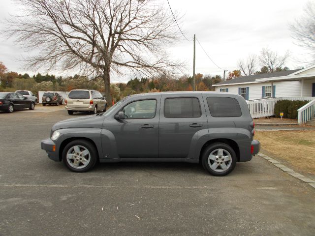 2009 Chevrolet HHR 4dr Sdn I4 CVT 2.5 Sedan