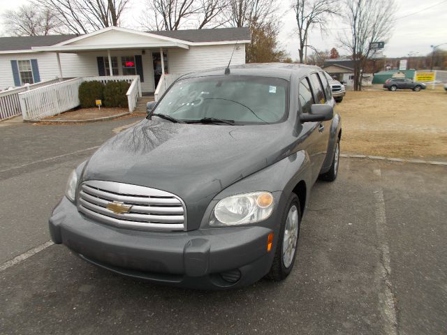 2009 Chevrolet HHR 4dr Sdn I4 CVT 2.5 Sedan