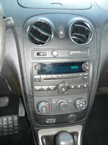 2010 Chevrolet HHR 4dr Sdn I4 CVT 2.5 Sedan