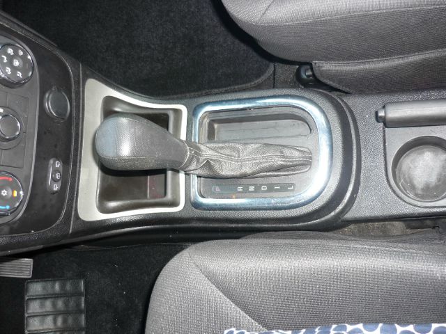 2010 Chevrolet HHR 4dr Sdn I4 CVT 2.5 Sedan