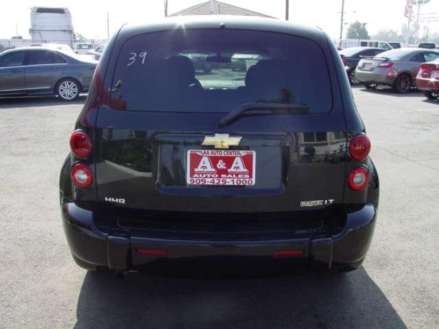 2010 Chevrolet HHR 4dr Sdn I4 CVT 2.5