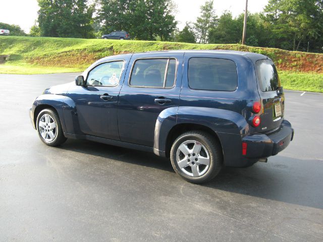 2010 Chevrolet HHR 4dr Sdn I4 CVT 2.5 Sedan