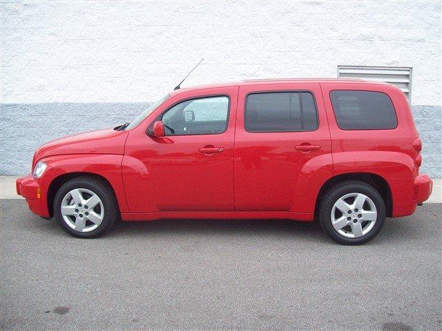 2010 Chevrolet HHR 4dr Sdn I4 CVT 2.5
