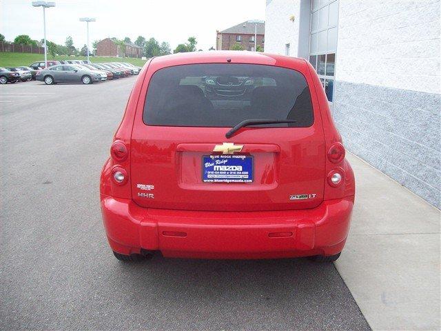 2010 Chevrolet HHR 4dr Sdn I4 CVT 2.5