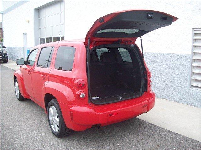 2010 Chevrolet HHR 4dr Sdn I4 CVT 2.5