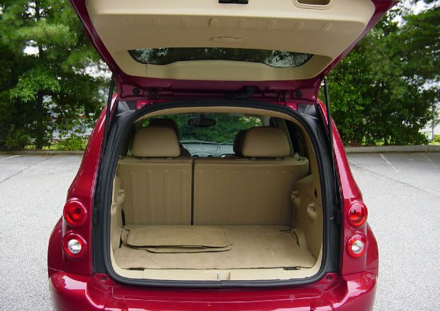 2010 Chevrolet HHR C300 Sedan