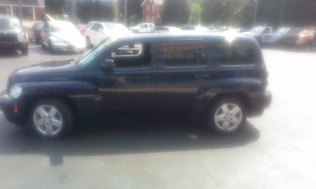 2010 Chevrolet HHR 4dr Sdn I4 CVT 2.5 Sedan