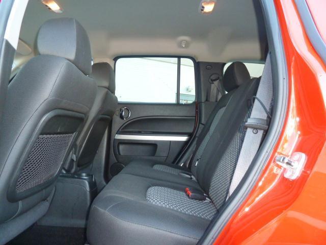 2011 Chevrolet HHR 4dr Sdn I4 CVT 2.5
