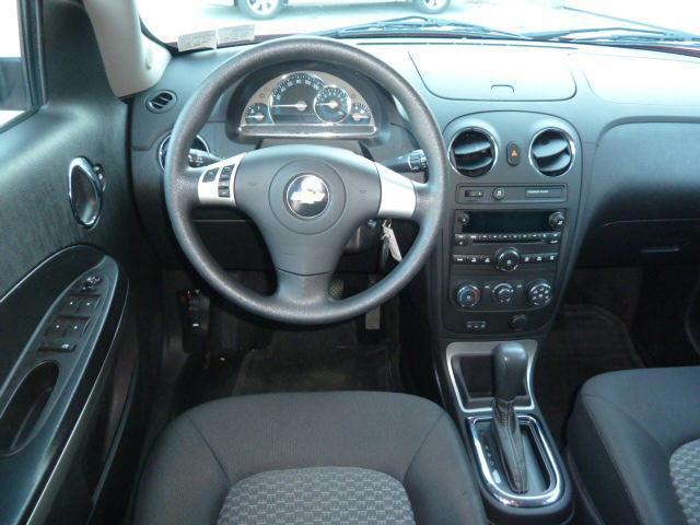 2011 Chevrolet HHR 4dr Sdn I4 CVT 2.5