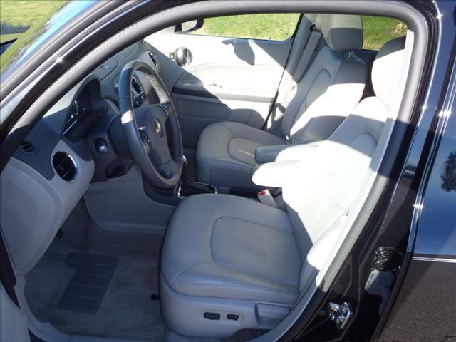 2011 Chevrolet HHR SL1