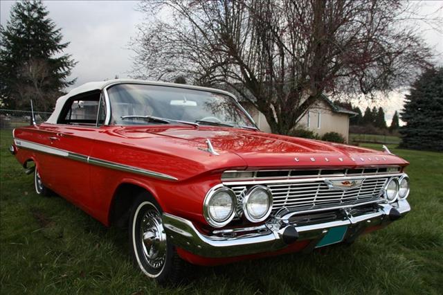 1961 Chevrolet Impala 4WD Crew Cab Short Box SLE