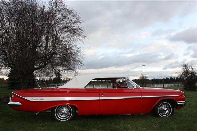 1961 Chevrolet Impala 4WD Crew Cab Short Box SLE