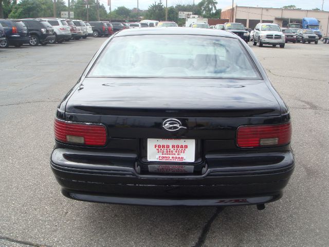 1994 Chevrolet Impala 4dr Sdn Auto (natl) Hatchback