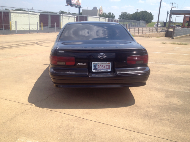 1996 Chevrolet Impala 4dr Sdn Auto (natl) Hatchback