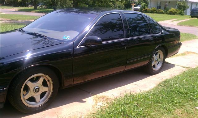1996 Chevrolet Impala EL Limited 2WD