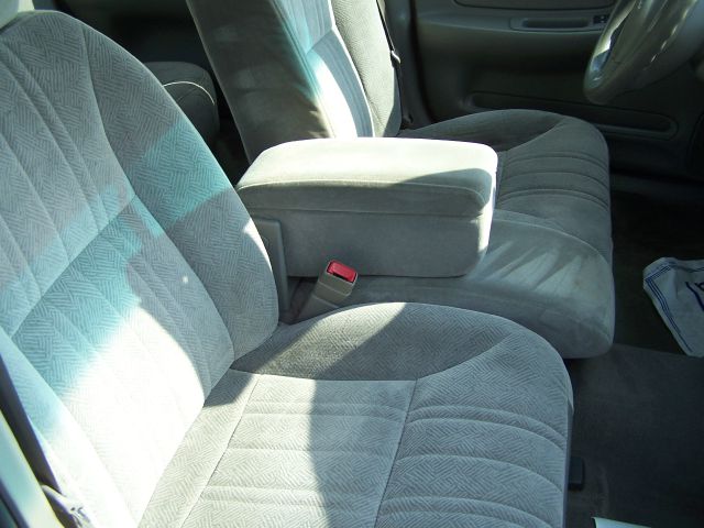 2000 Chevrolet Impala Base