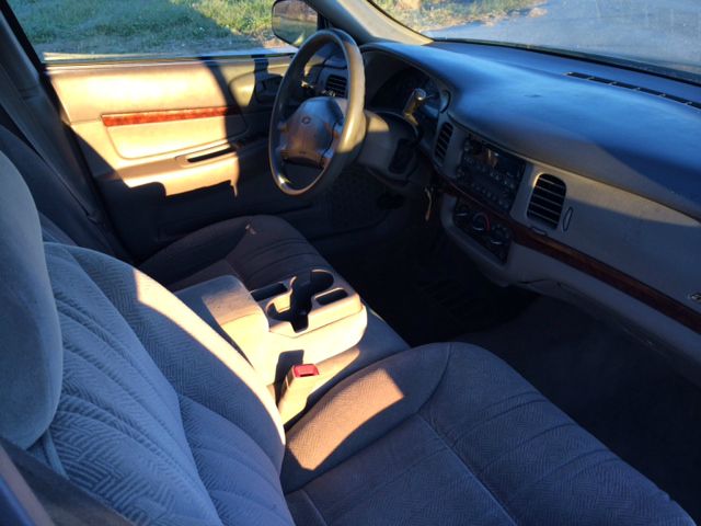 2001 Chevrolet Impala Base