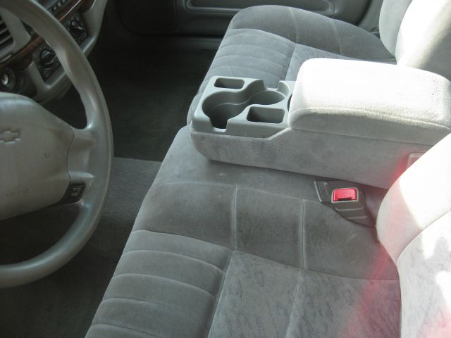 2001 Chevrolet Impala Base