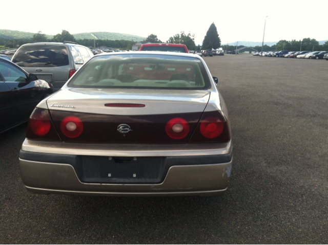 2001 Chevrolet Impala Base