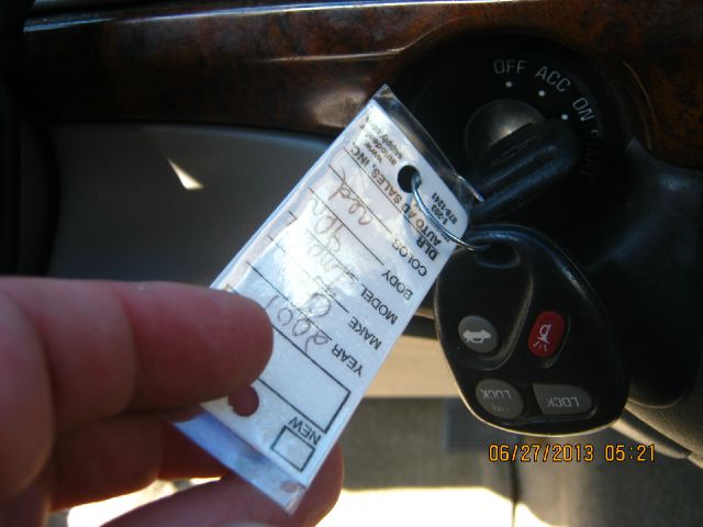 2001 Chevrolet Impala Base