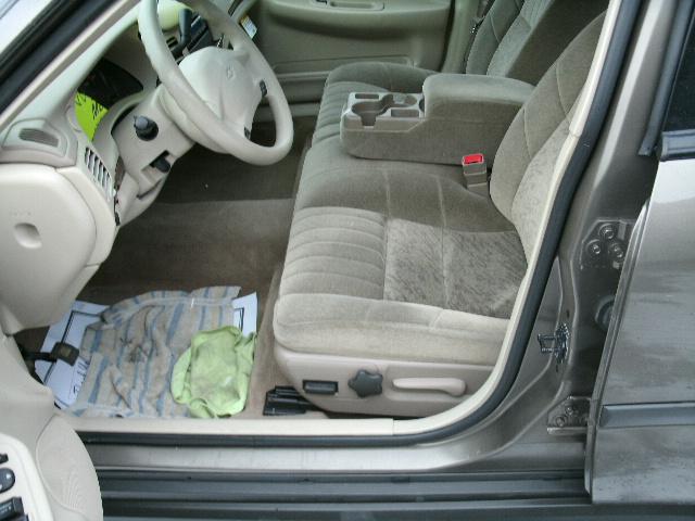 2001 Chevrolet Impala Base