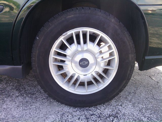 2002 Chevrolet Impala Base