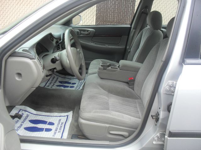 2003 Chevrolet Impala Base