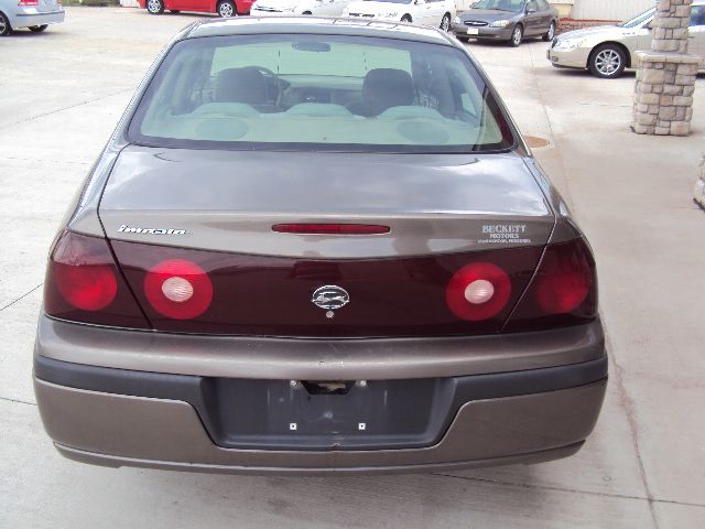 2003 Chevrolet Impala Base