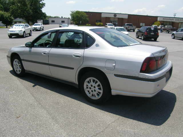 2003 Chevrolet Impala Base