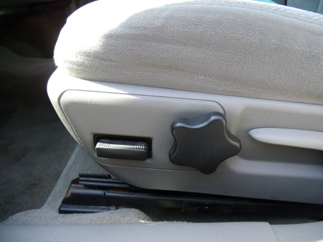 2003 Chevrolet Impala Base